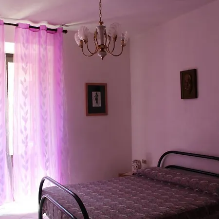 Daire Donna Viola Tropea